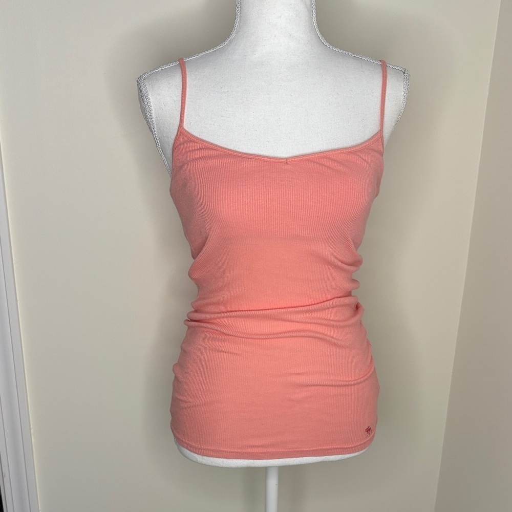 Abercrombie & Fitch Coral Camisole. Small